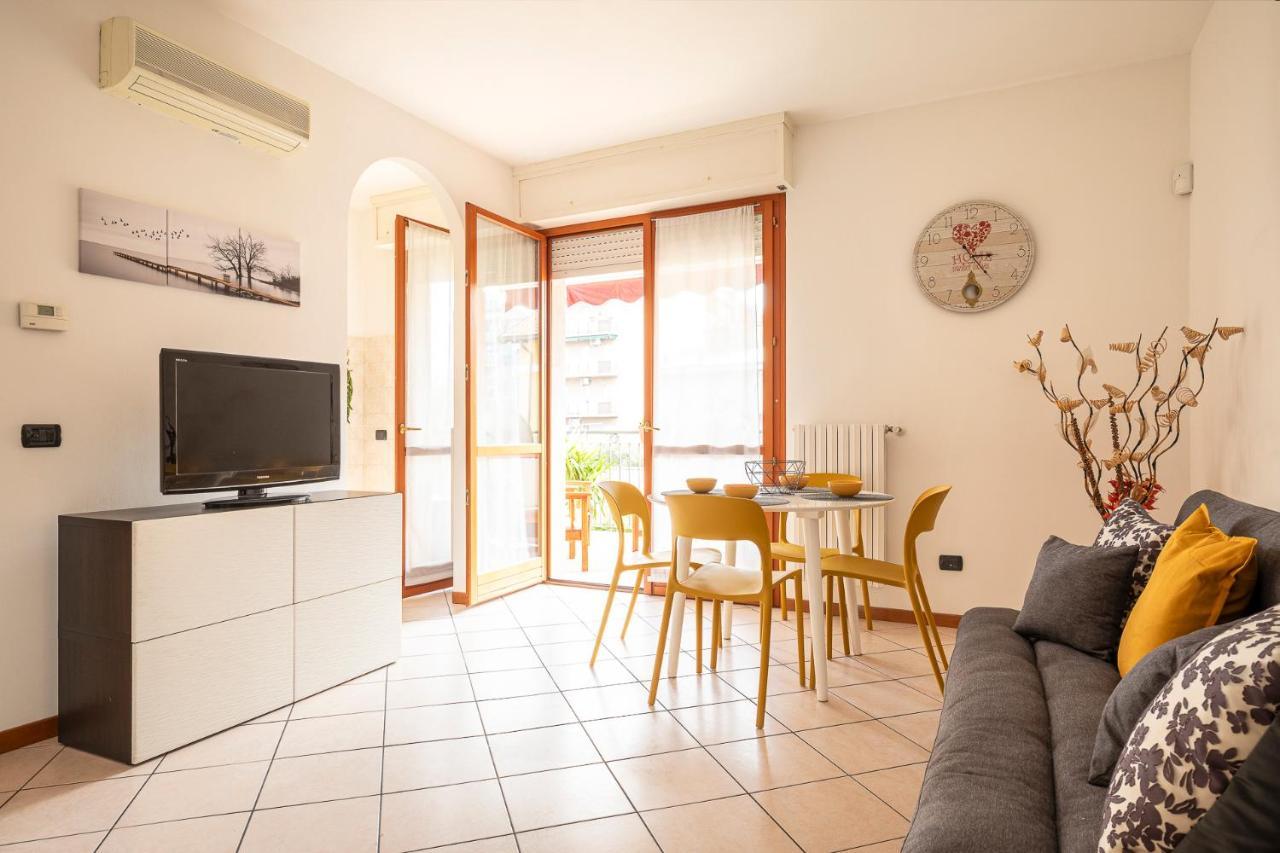 Casty Sweet Home - Parcheggio Privato Gratuito 밀라노 외부 사진