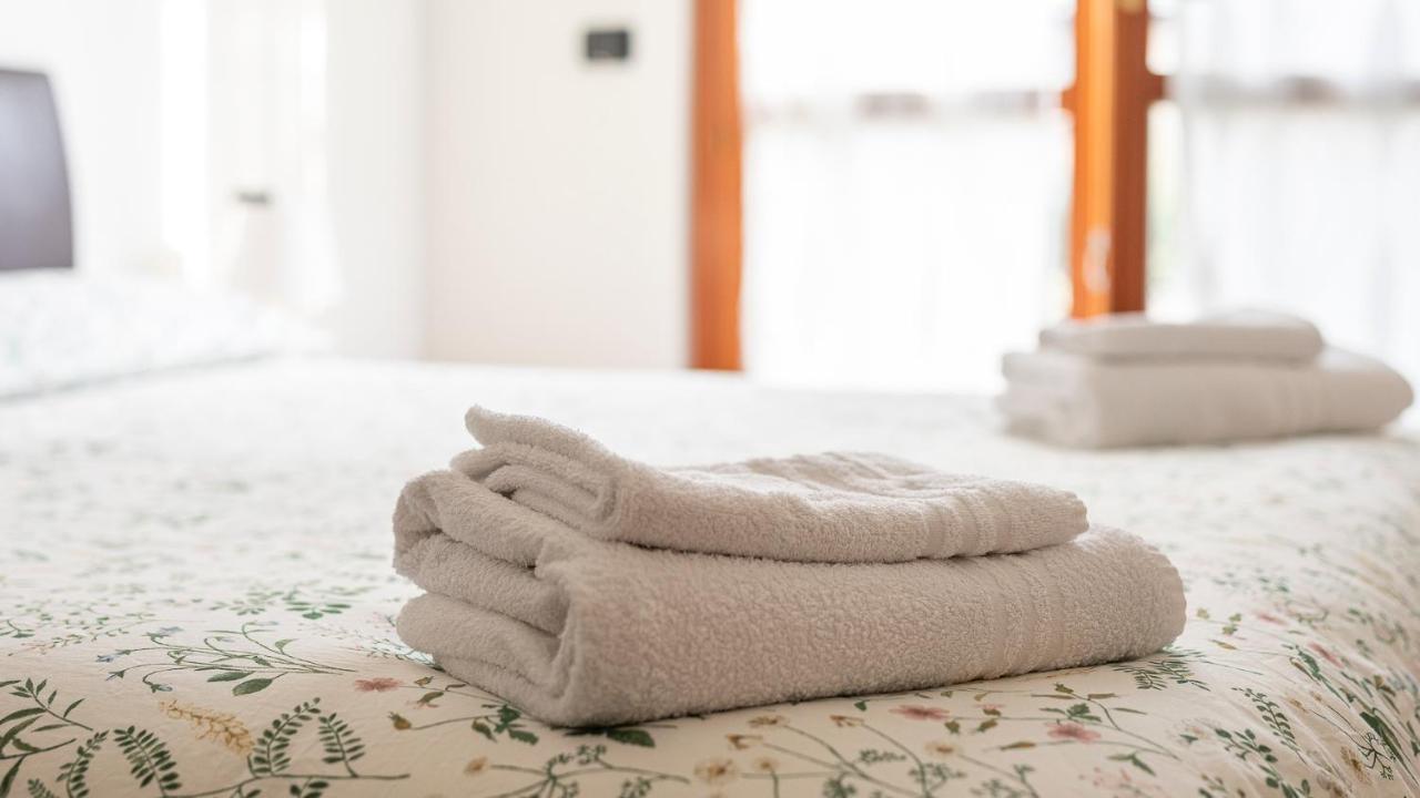 Casty Sweet Home - Parcheggio Privato Gratuito 밀라노 외부 사진