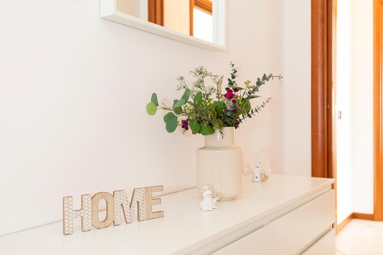 Casty Sweet Home - Parcheggio Privato Gratuito 밀라노 외부 사진